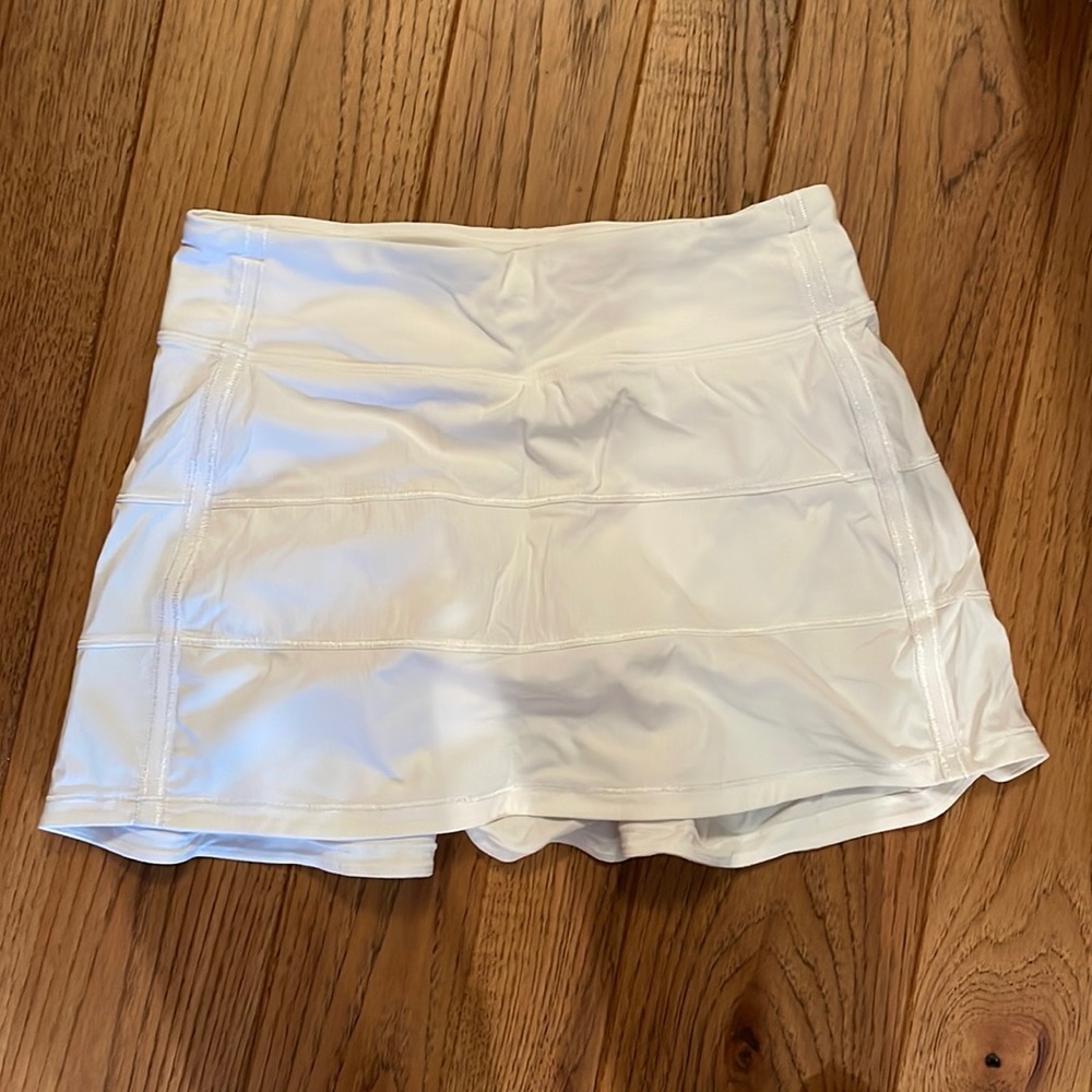 Lululemon pace rival skirt